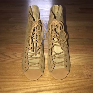 Chinese Laundry Block Heel Lace Up Shoe